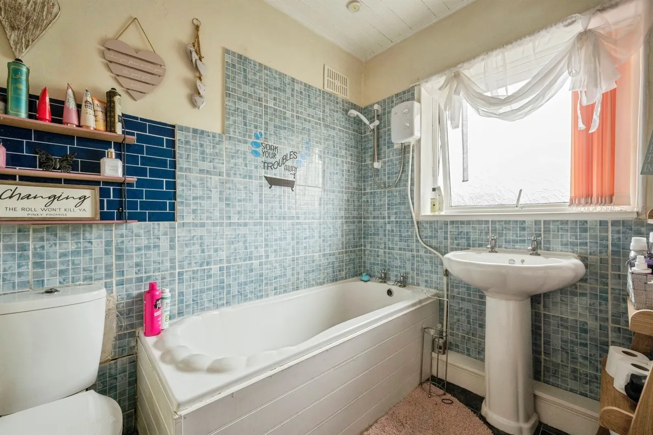 Woodhouse Road, Wheatley, Doncaster, photo 9