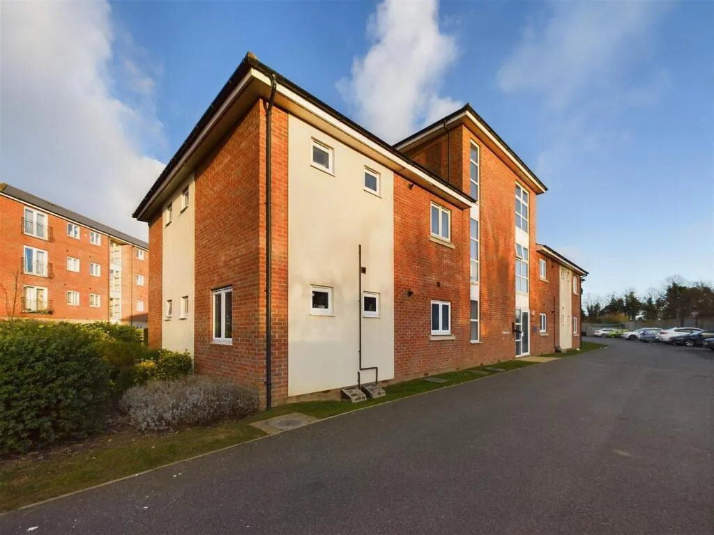2 bed flat for sale — Clovelly Terrace, Boston