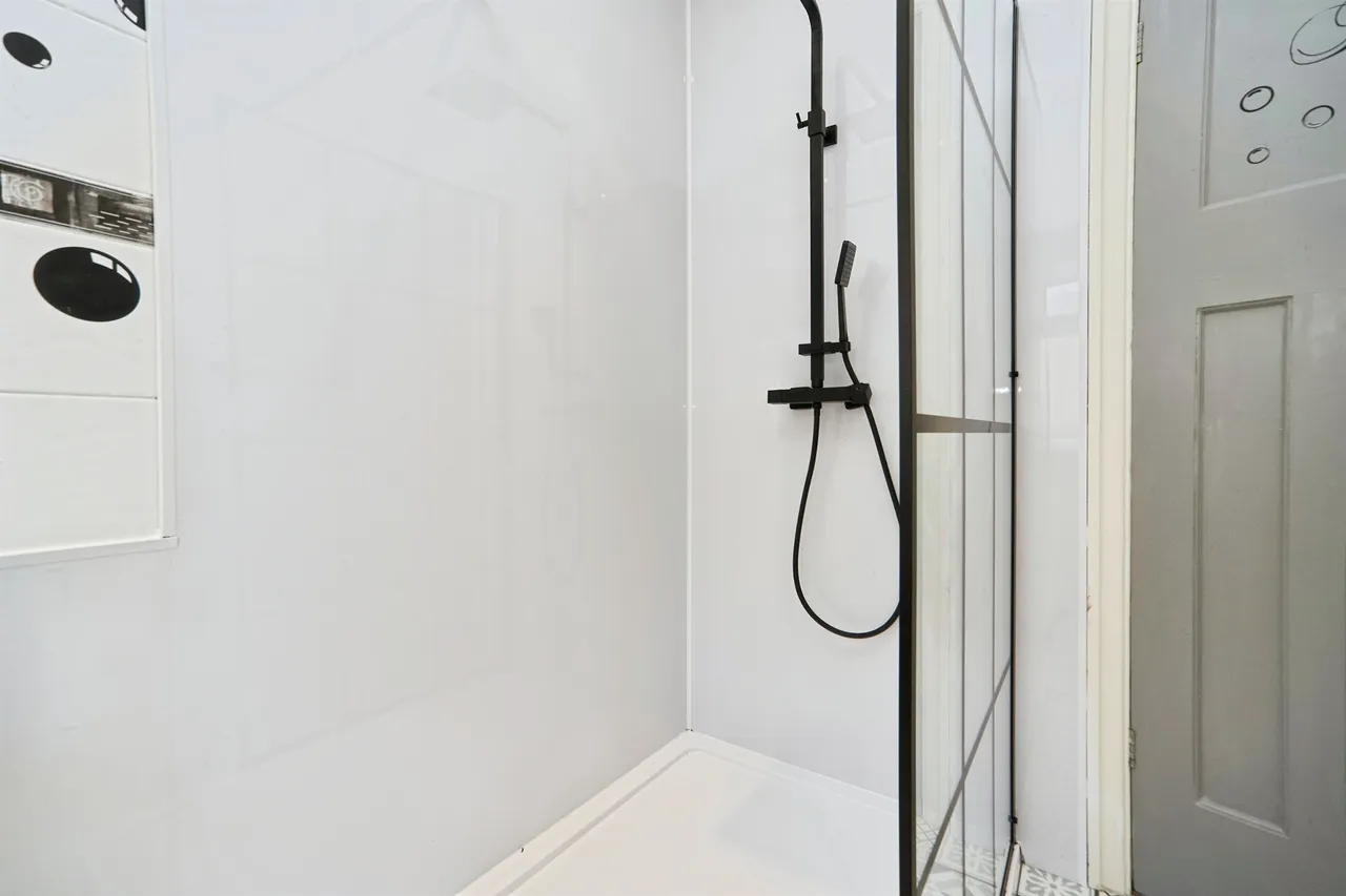 Aireville Mount, Sandbeds, BD20, photo 17