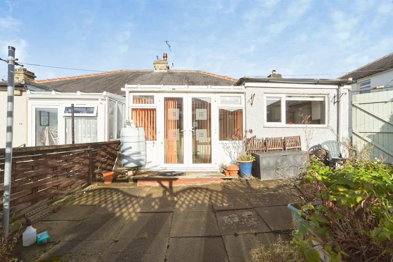 Aireville Mount, Sandbeds, BD20, photo 18