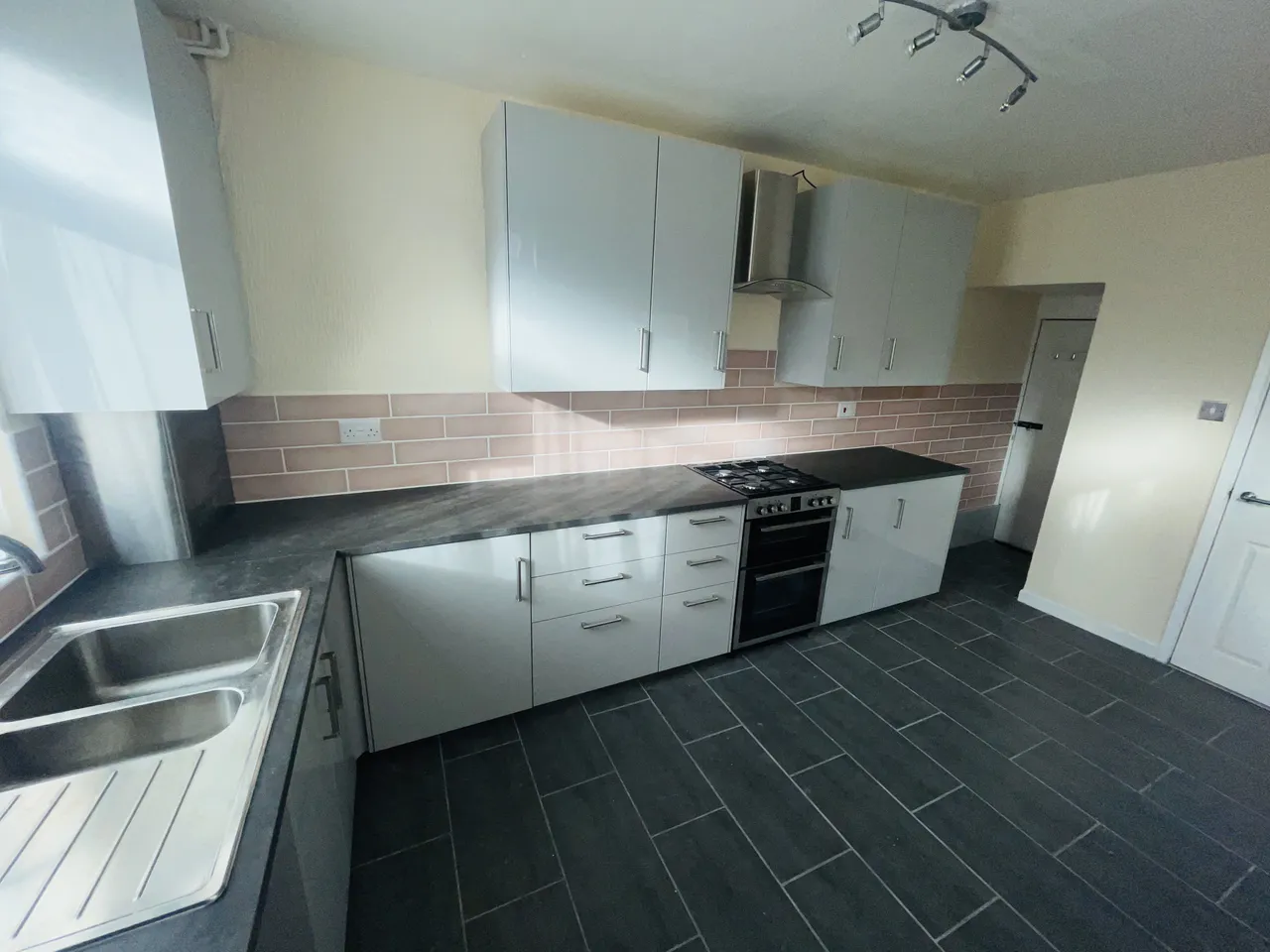 Sidney Road, Bootle, L20, photo 5