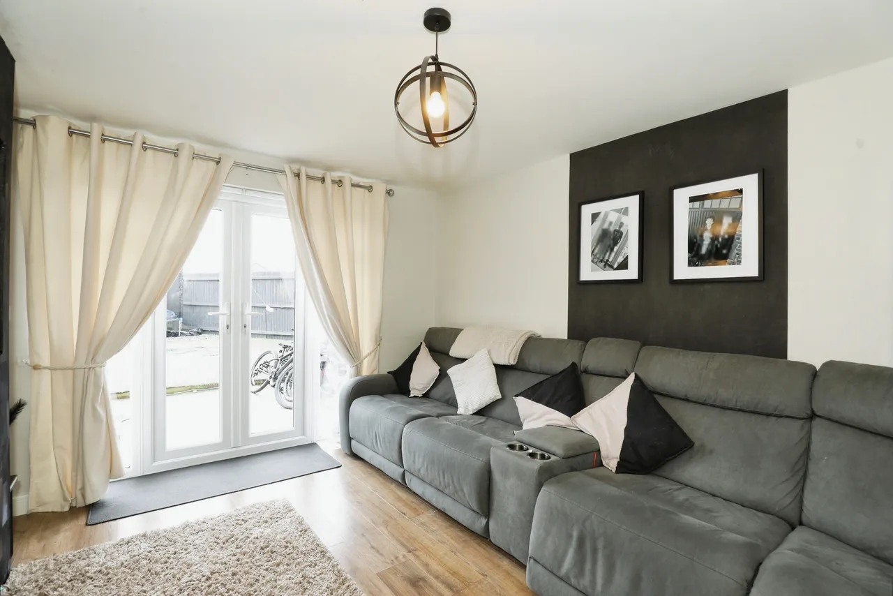 James Gibbons Road, Crewe, CW1, photo 5