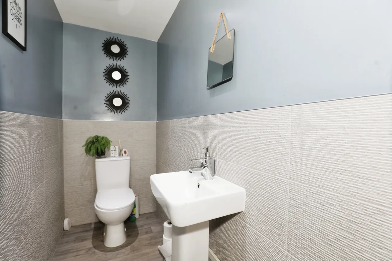 James Gibbons Road, Crewe, CW1, photo 2