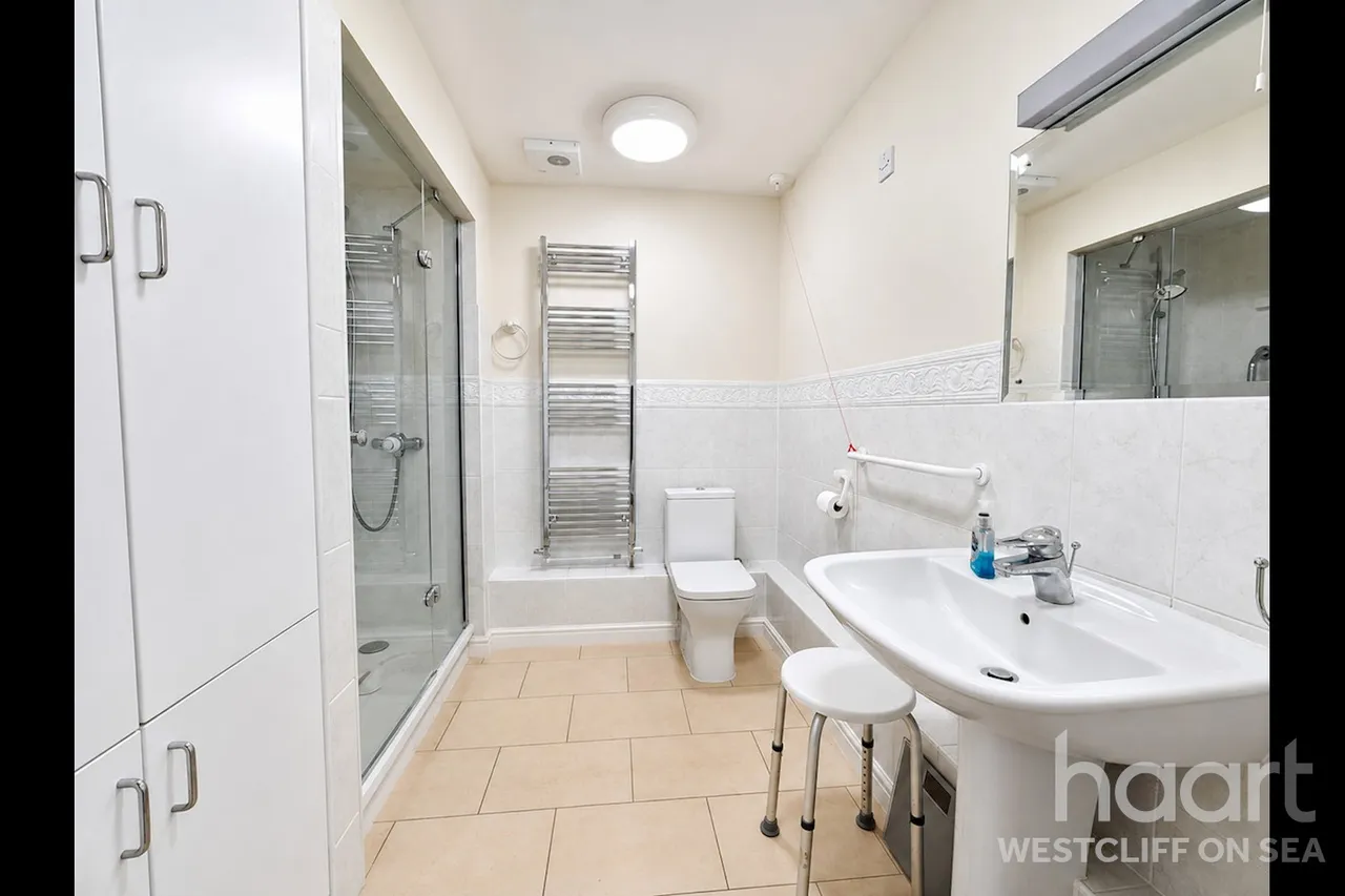 Crowstone Road, Westcliff-On-Sea, SS0, photo 5