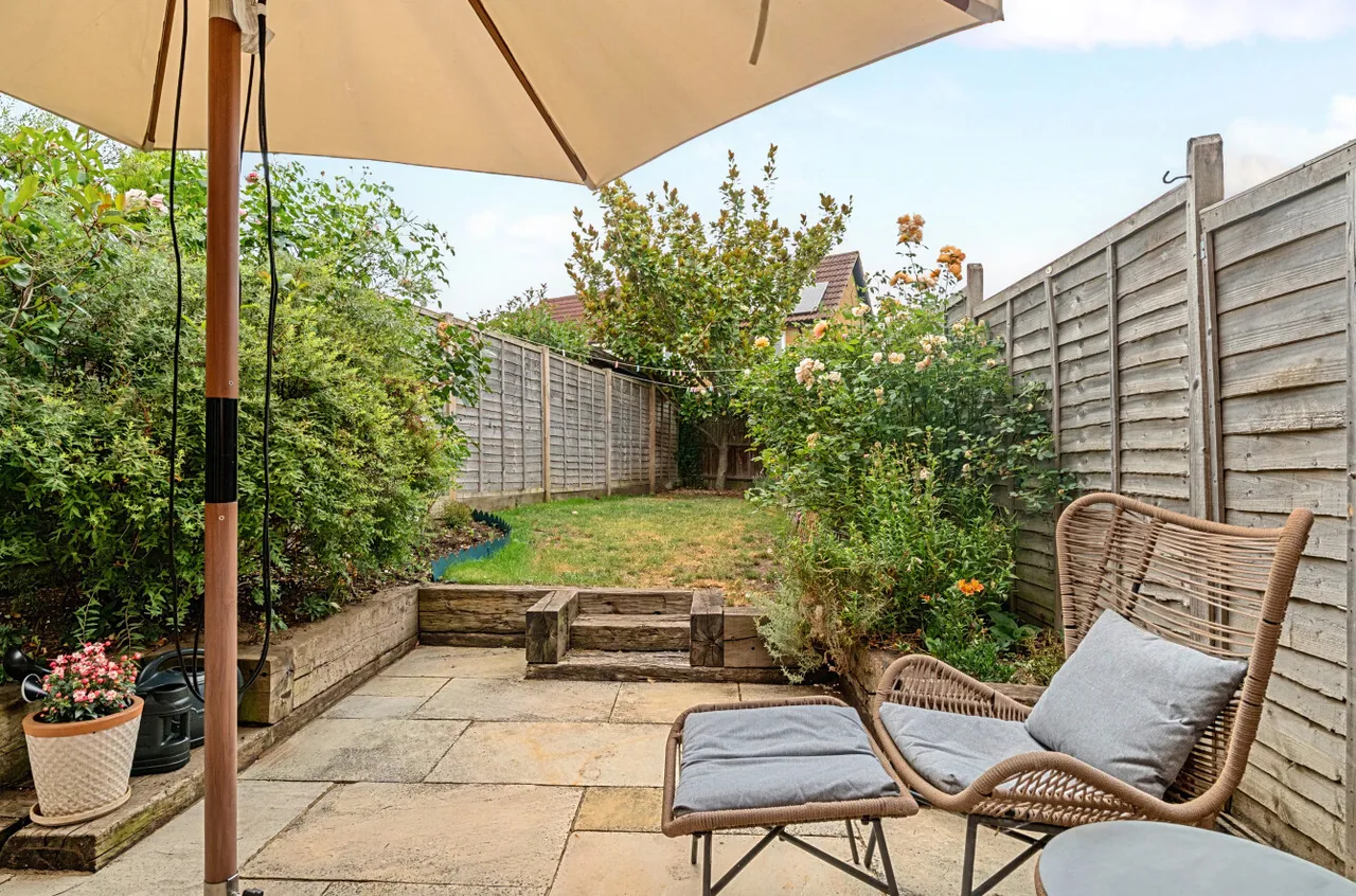 Elizabeth Road, Godalming, GU7, photo 4