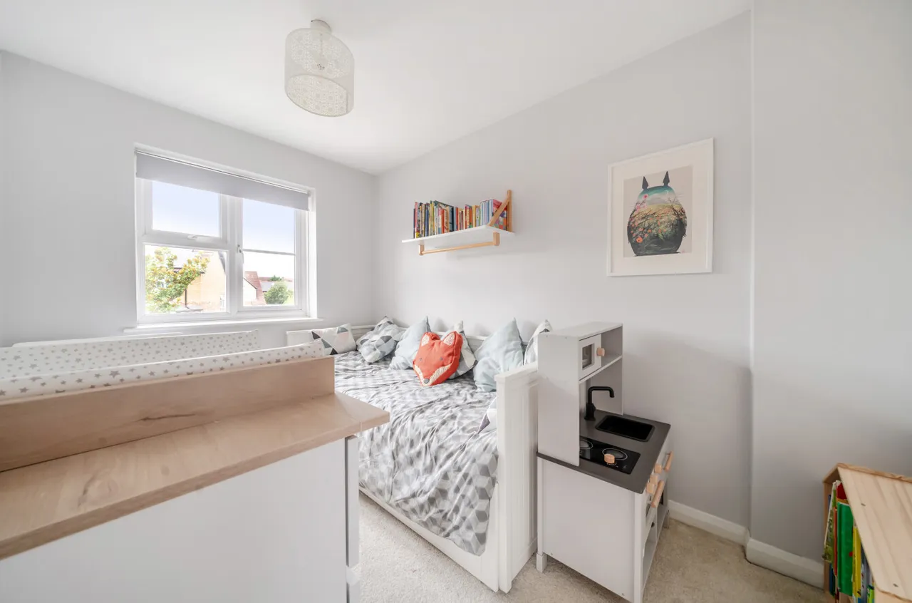 Elizabeth Road, Godalming, GU7, photo 12