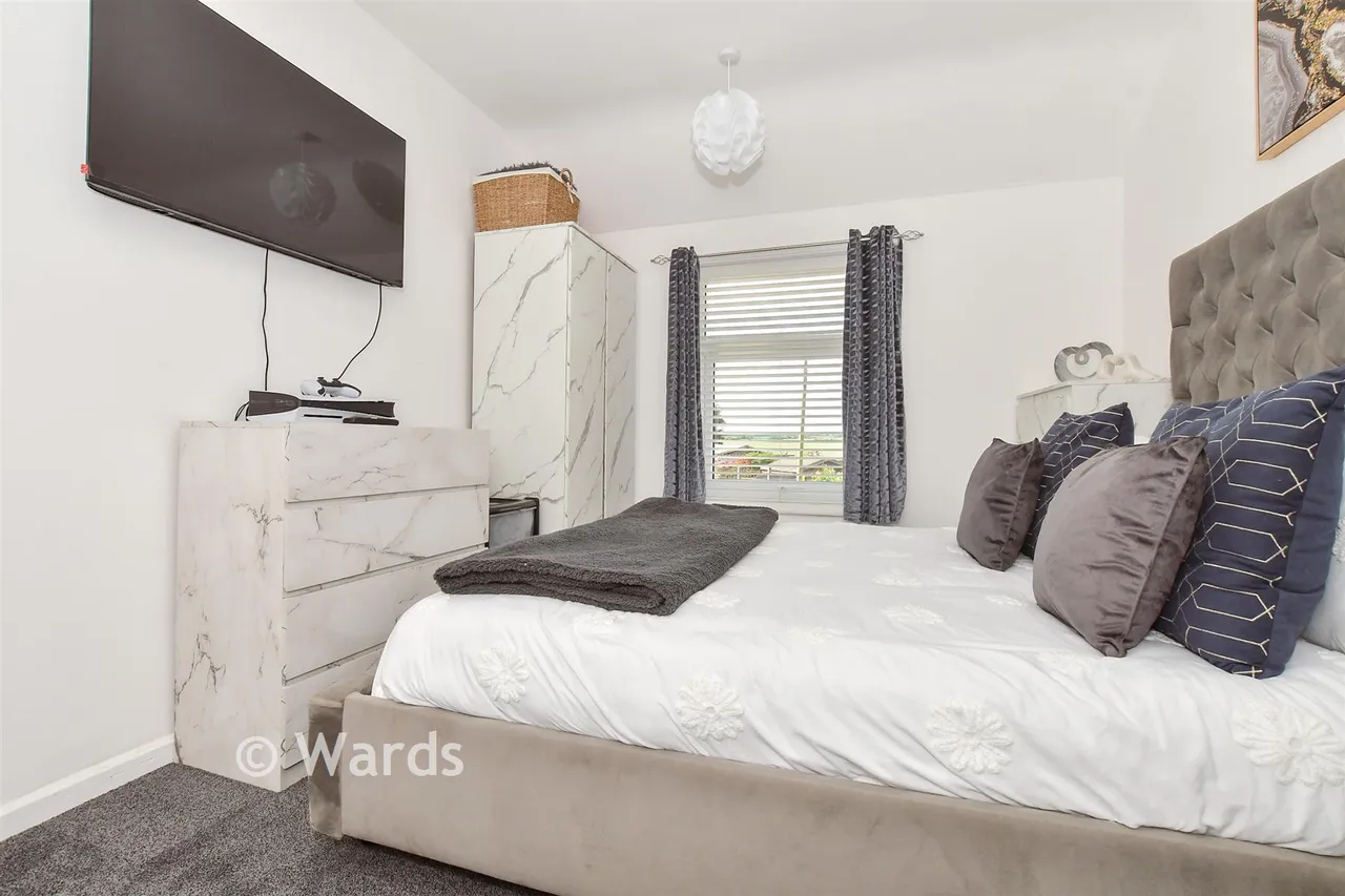 Adelaide Road, Elvington, CT15, photo 6