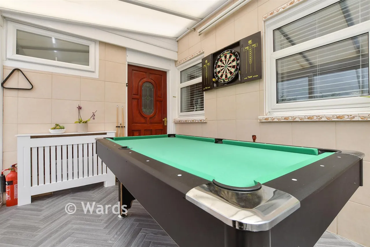 Adelaide Road, Elvington, CT15, photo 15