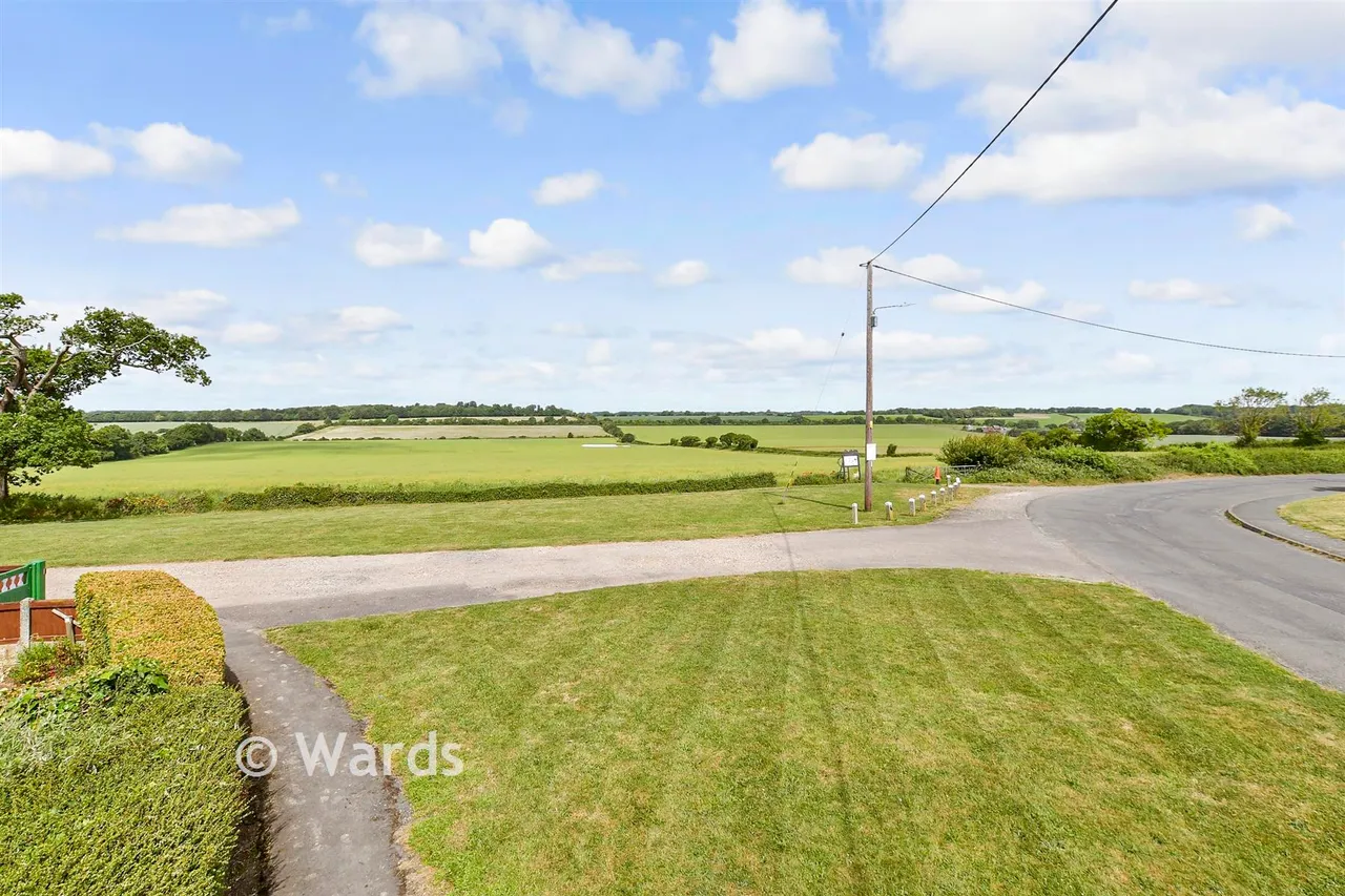 Adelaide Road, Elvington, CT15, photo 12
