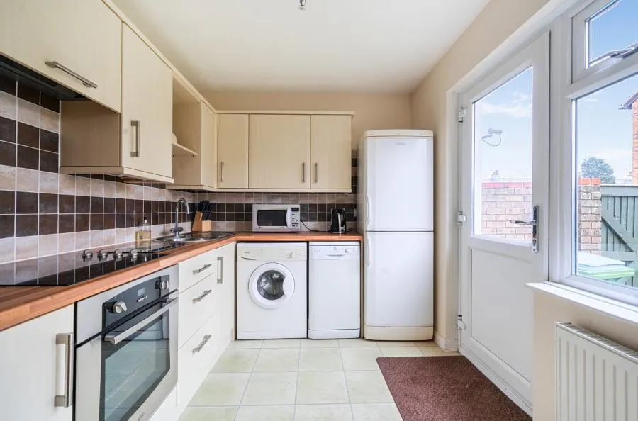Wadhurst Close, Bognor Regis, PO21, photo 5