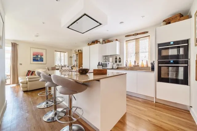 Dovecote Place, Curbridge, OX29, photo 14