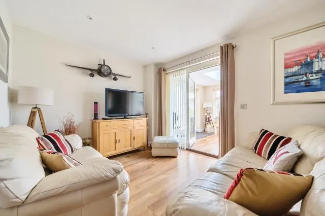 Dovecote Place, Curbridge, OX29, photo 13