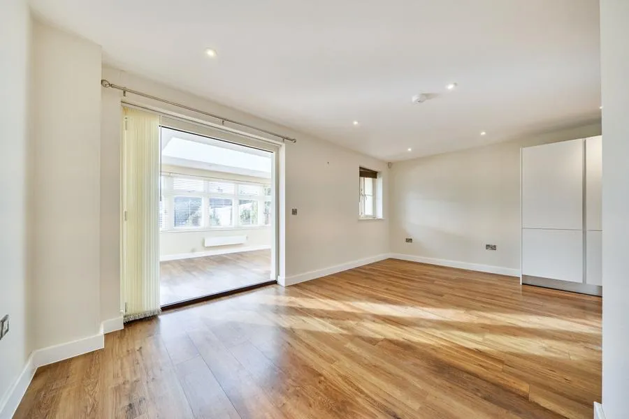 Dovecote Place, Curbridge, OX29, photo 10