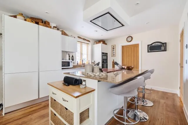 Dovecote Place, Curbridge, OX29, photo 15