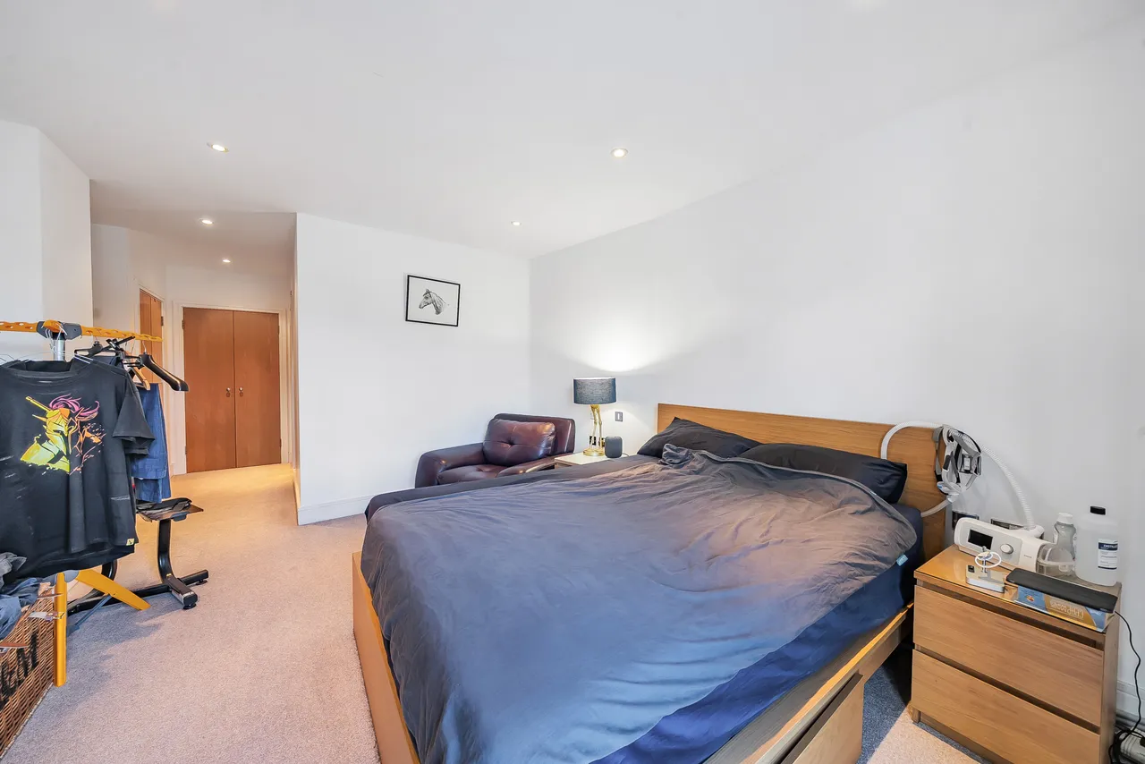 7 James House, 18 High Street, London, photo 6