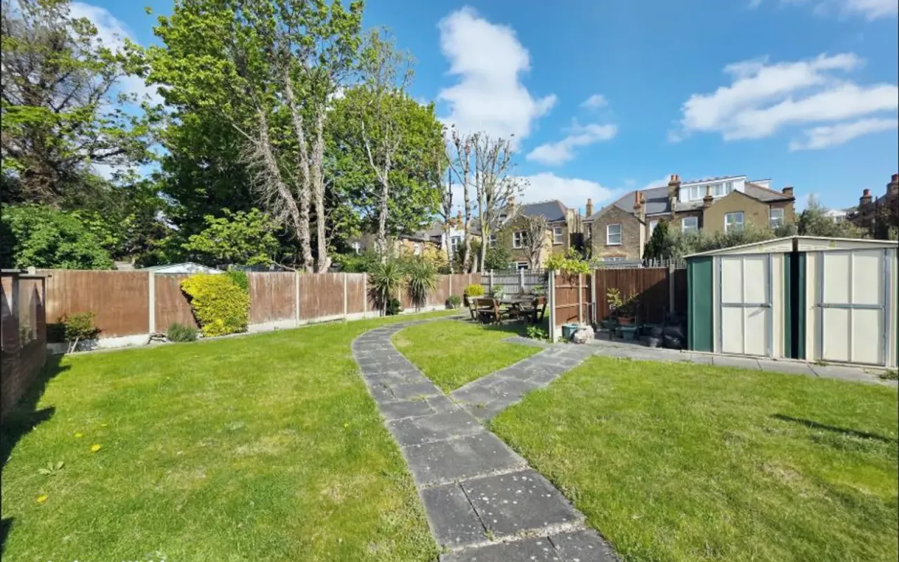 Hazelwood Lane, Palmers Green, N13, photo 11