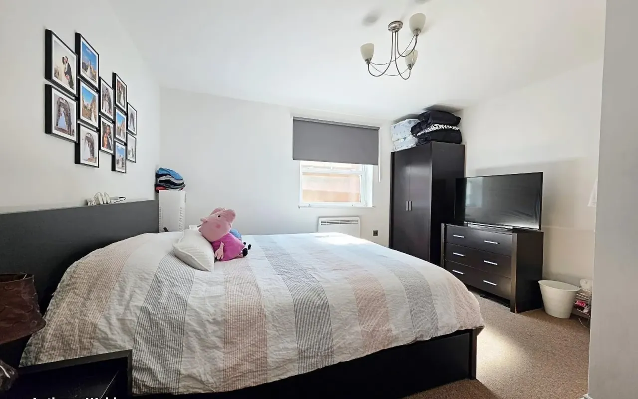 Hazelwood Lane, Palmers Green, N13, photo 6