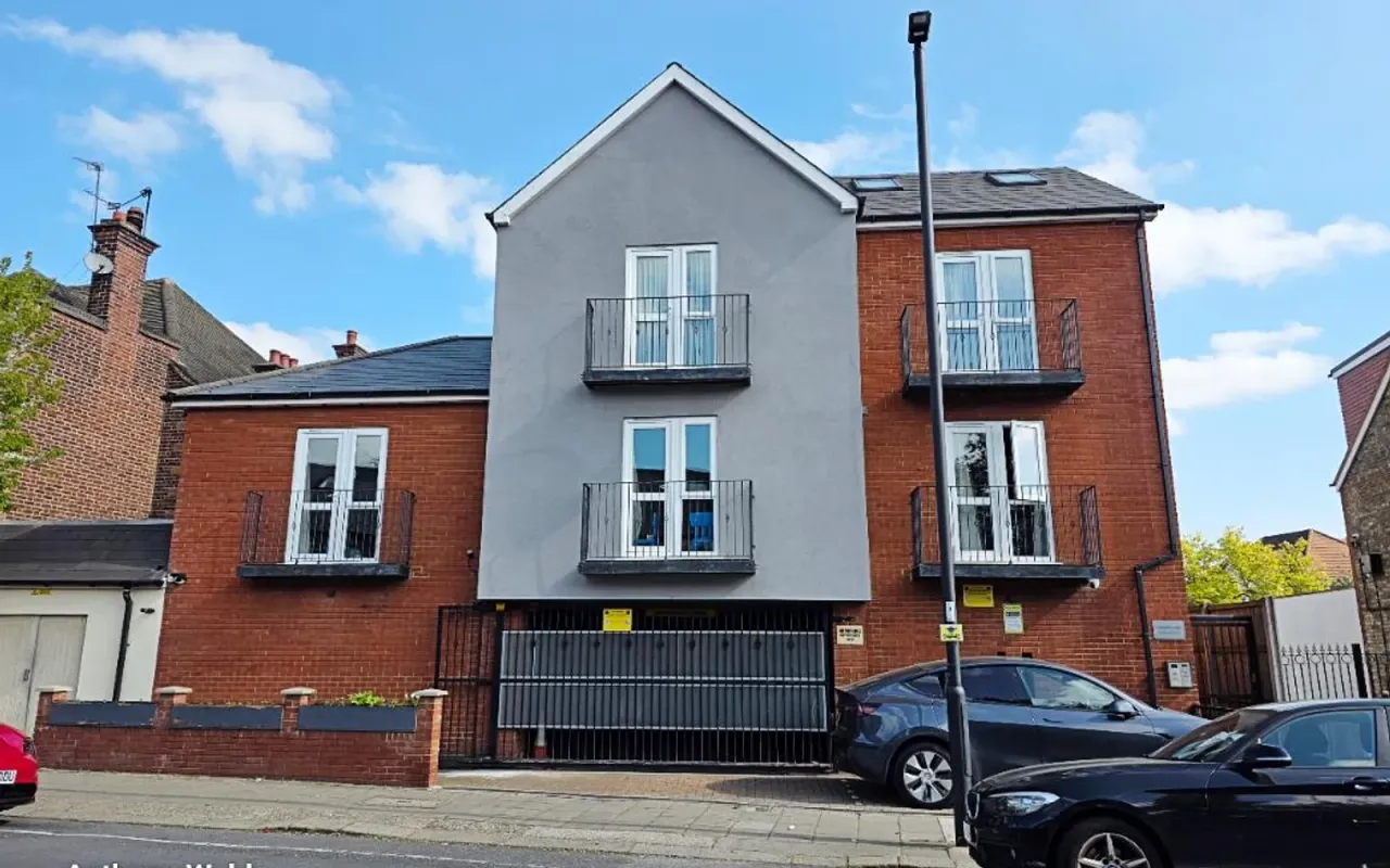Hazelwood Lane, Palmers Green, N13, photo 3