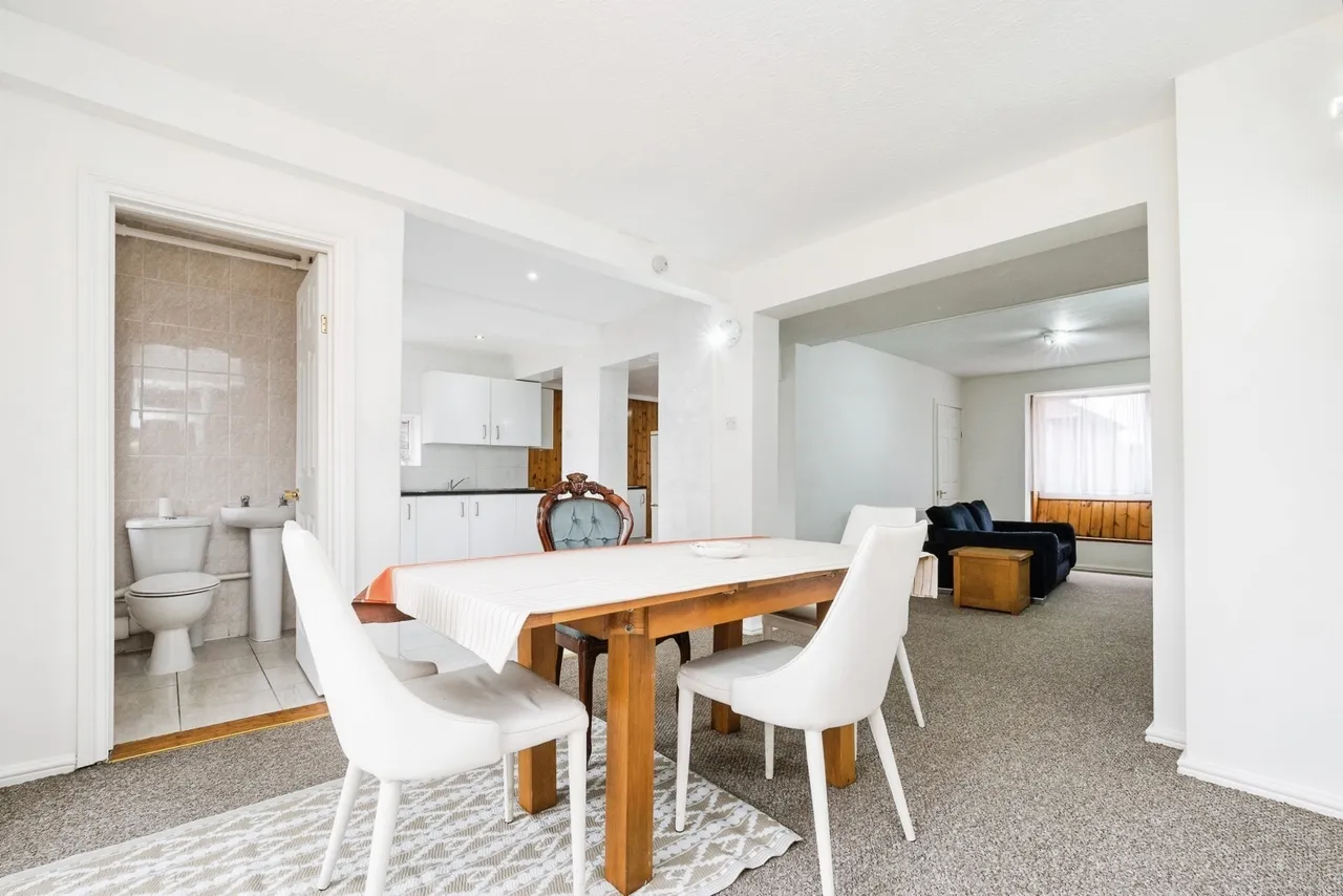 Warley Road, Woodford Green, IG8, photo 4