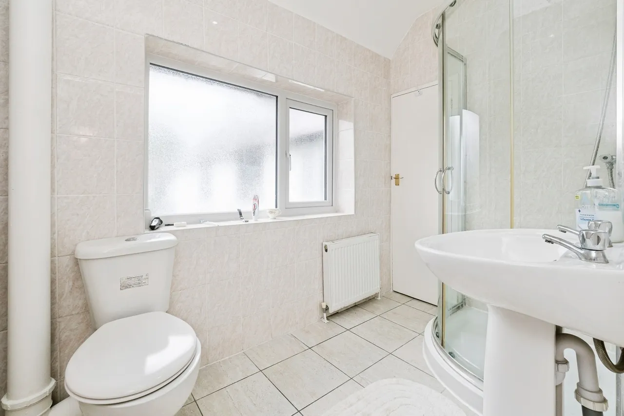 Warley Road, Woodford Green, IG8, photo 13