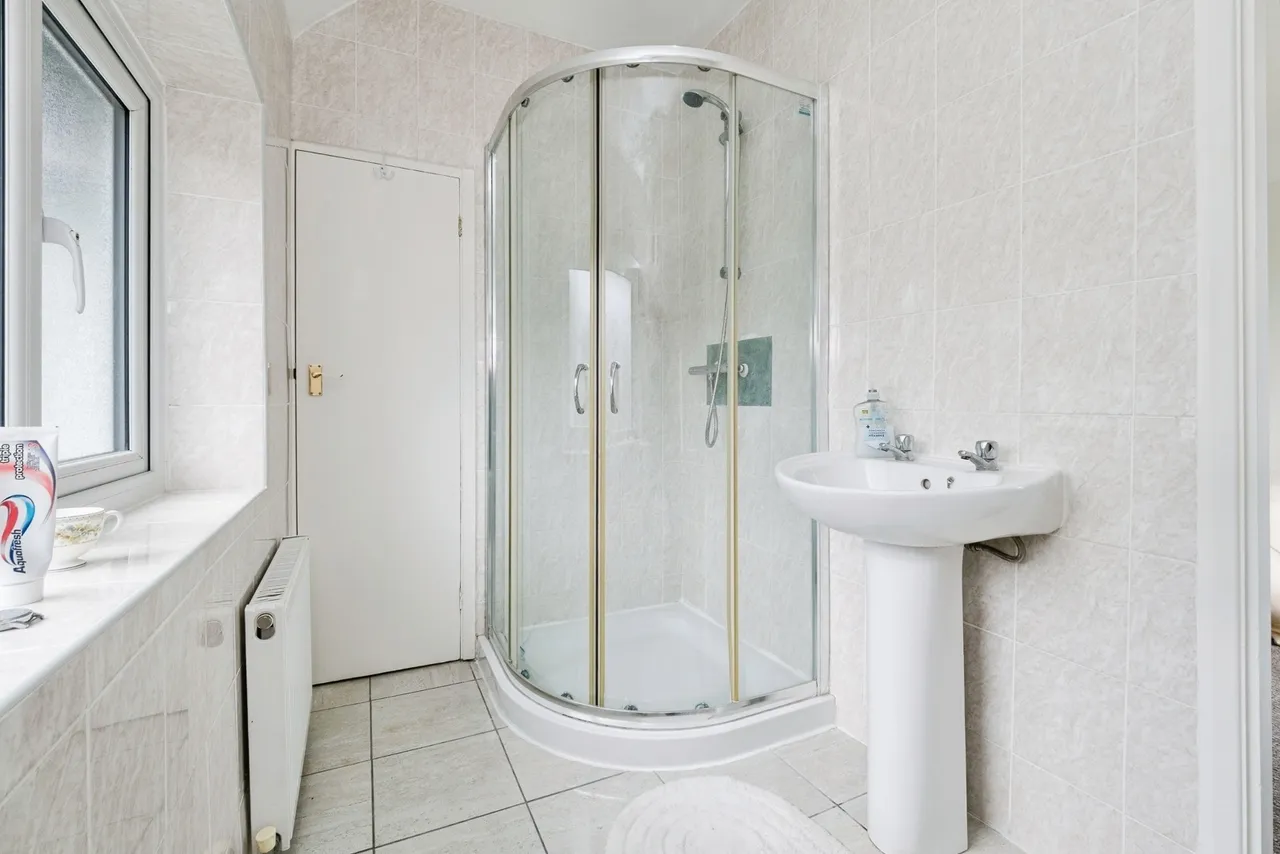 Warley Road, Woodford Green, IG8, photo 14