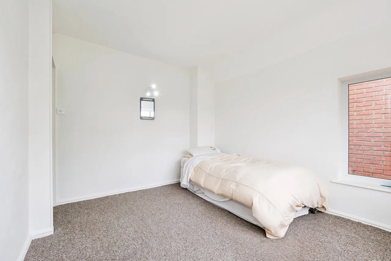 Warley Road, Woodford Green, IG8, photo 11