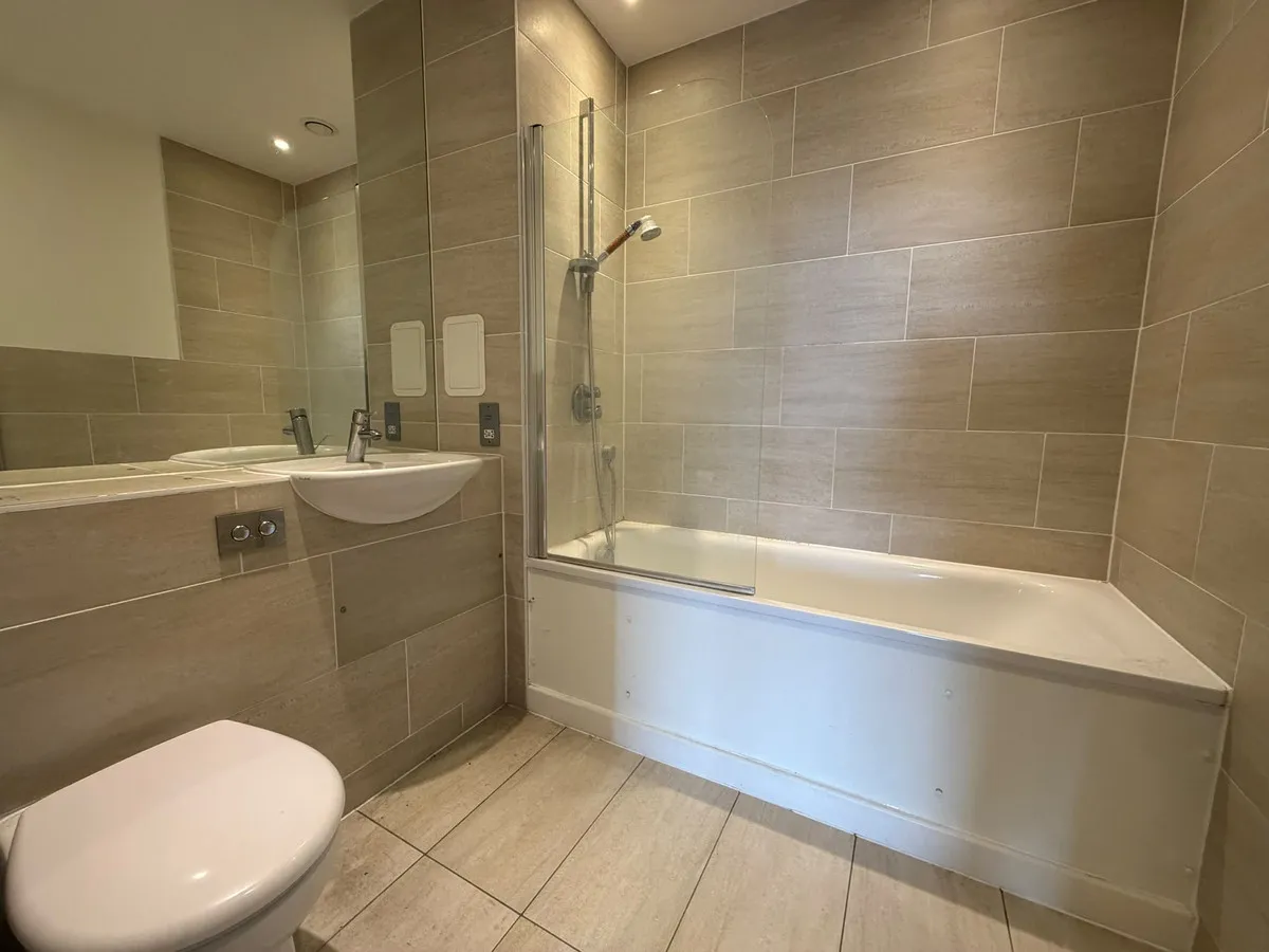 Matthews Close, Wembley, HA9, photo 6