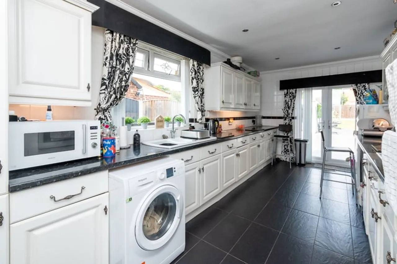 Northdale Road, Paddington, Warrington, WA1 3HH, photo 5