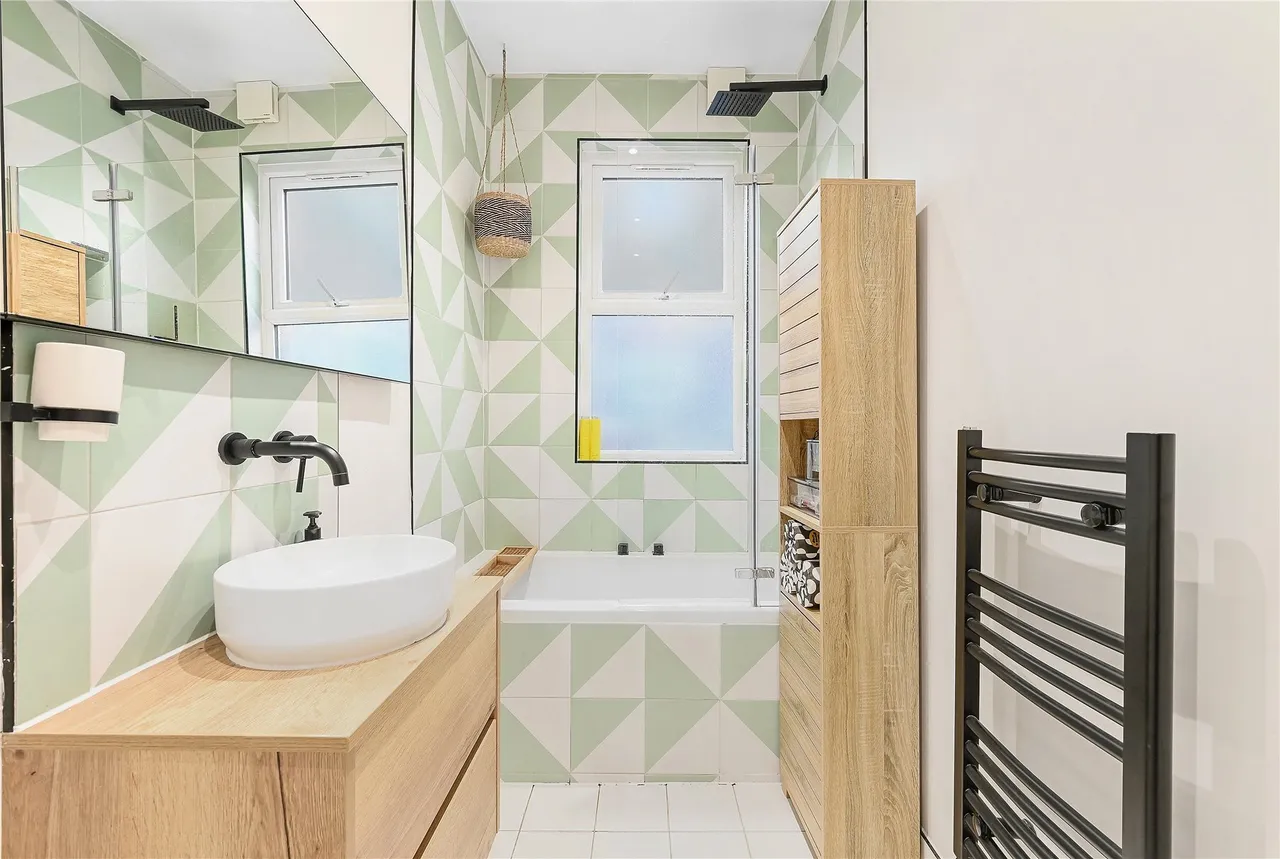 Wix's Lane, London, SW4, photo 20