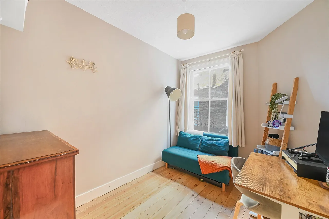 Wix's Lane, London, SW4, photo 18