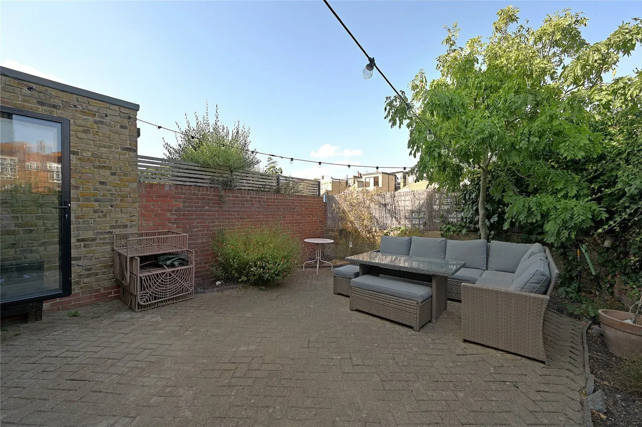 Wix's Lane, London, SW4, photo 10