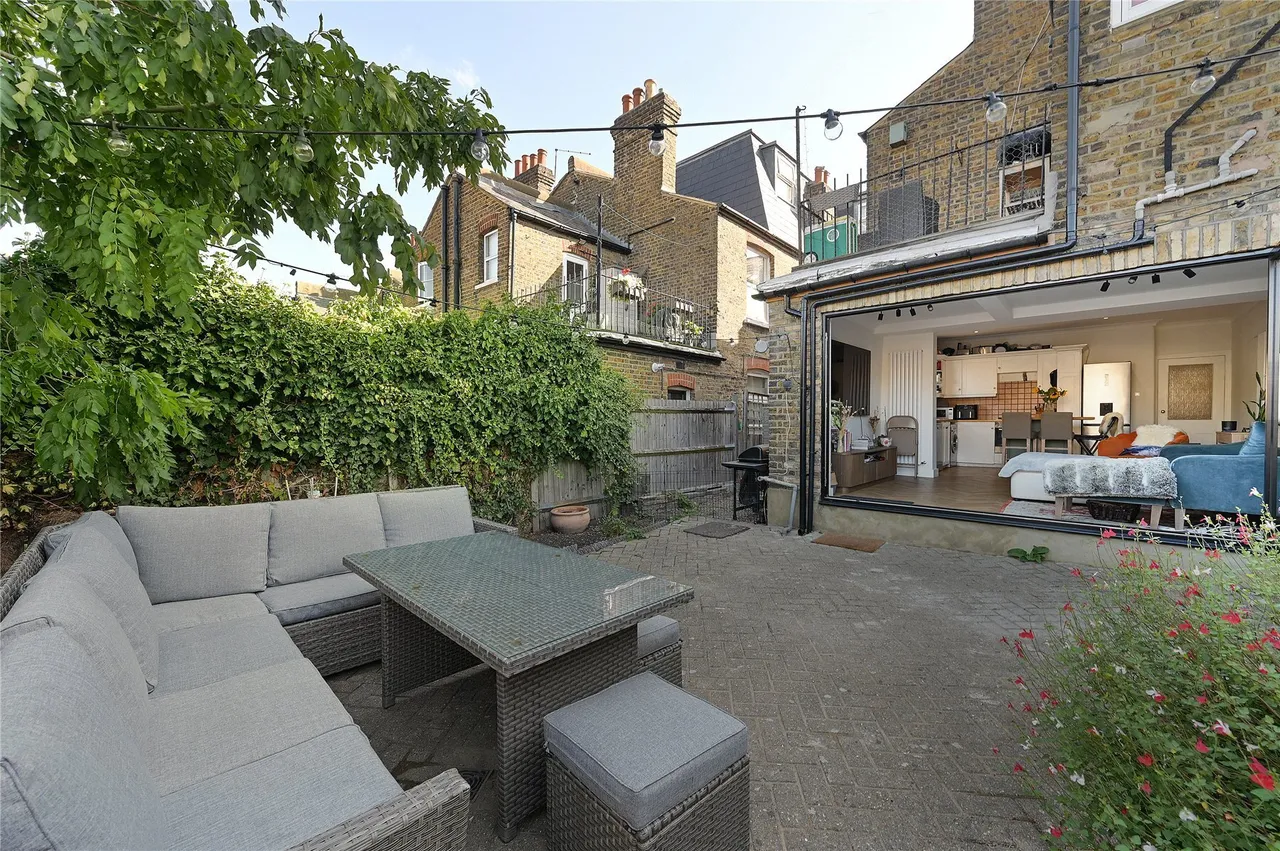 Wix's Lane, London, SW4, photo 8