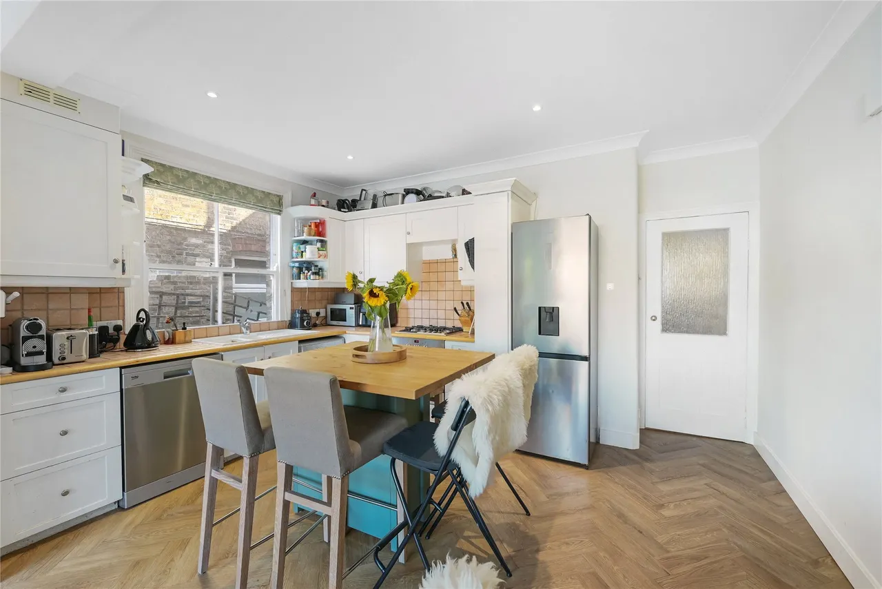 Wix's Lane, London, SW4, photo 4