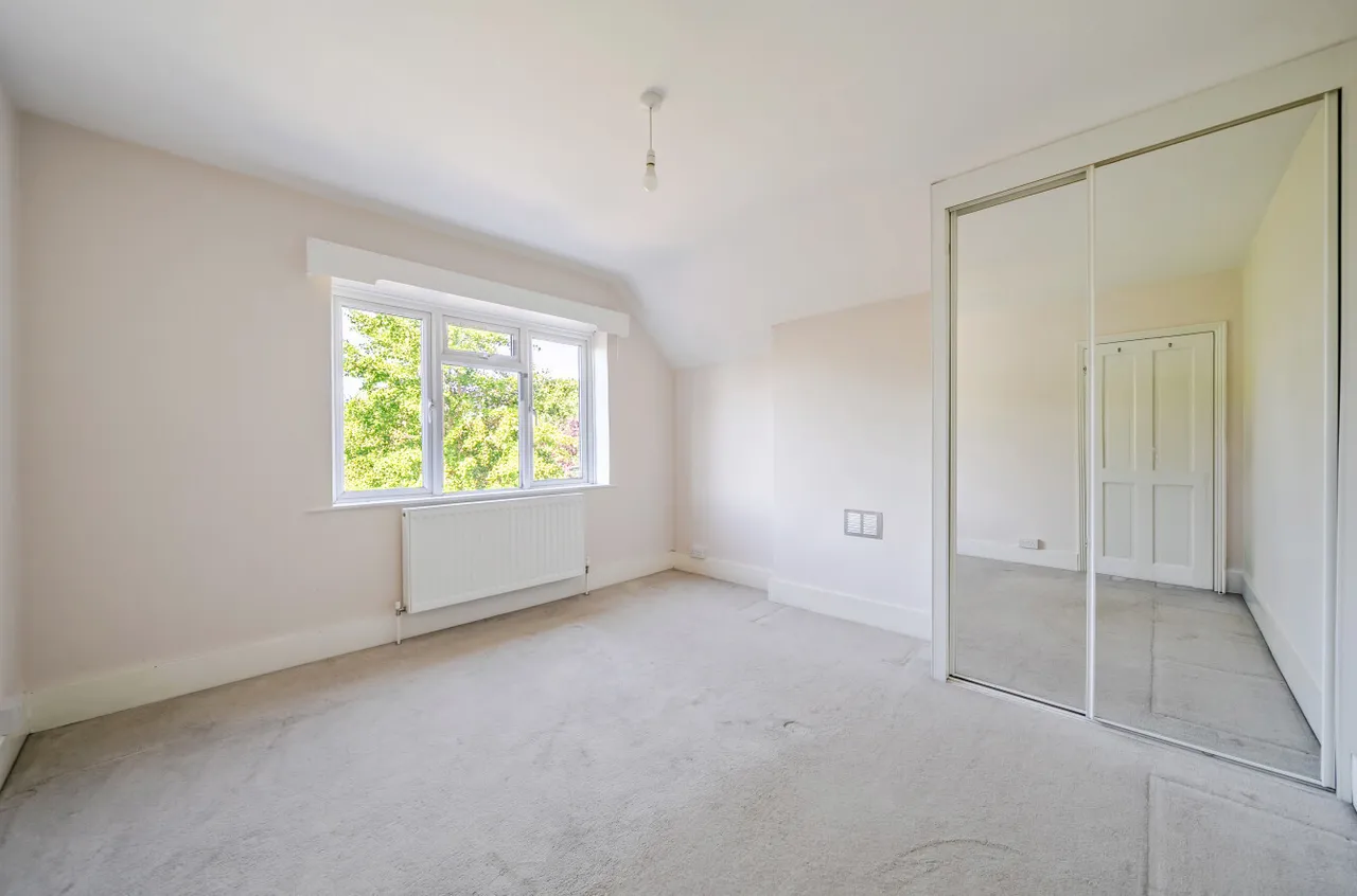 Upper Hale Road, Farnham, GU9, photo 13