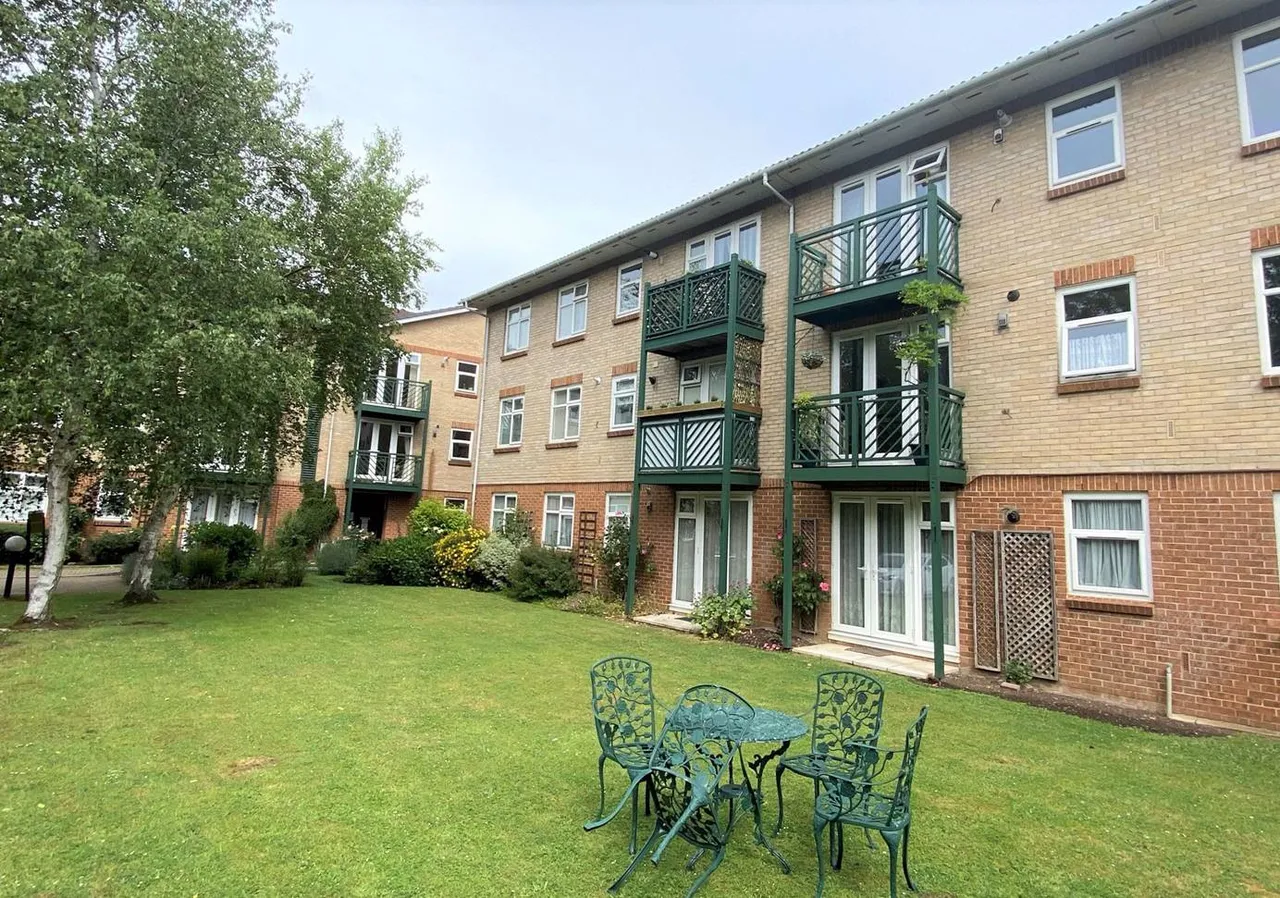 Friern Barnet Lane, Whetstone, London, Greater London, N20 0YD, photo 8