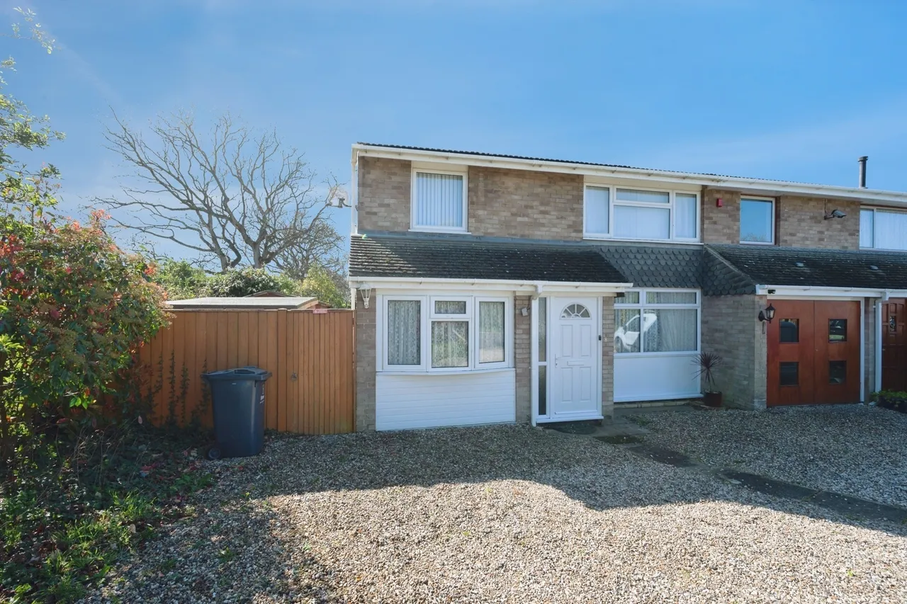 Richmond Close, Hayling Island, PO11, photo 20