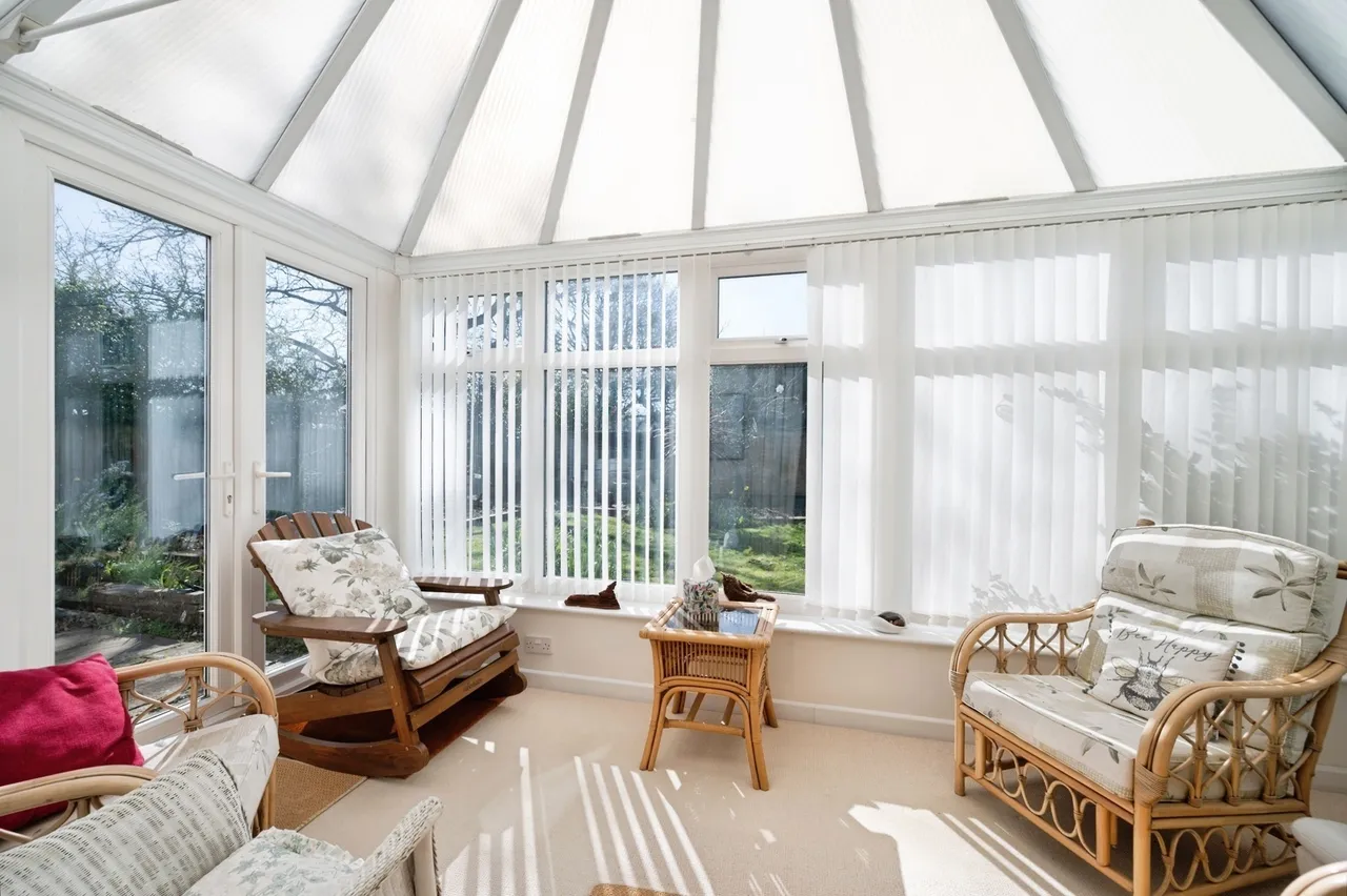 Richmond Close, Hayling Island, PO11, photo 6