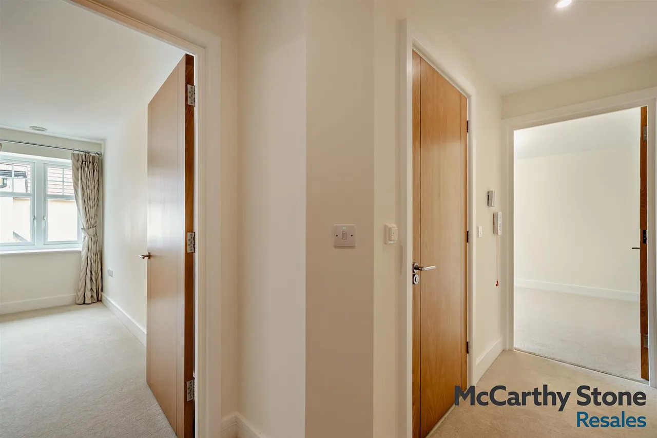 Crowborough Hill, Crowborough, TN6, photo 11