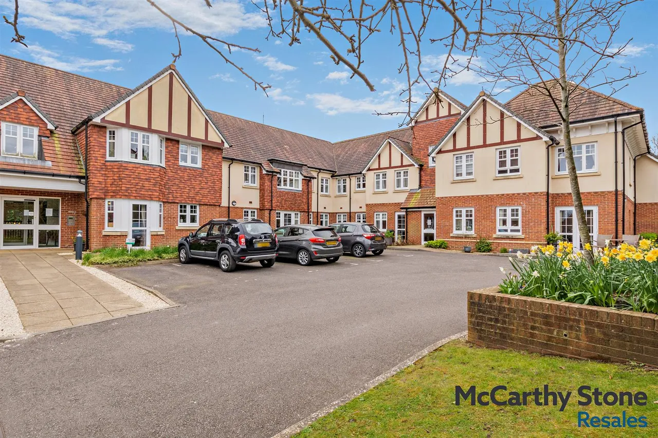 1 bed flat for sale, Crowborough Hill, Crowborough, TN6