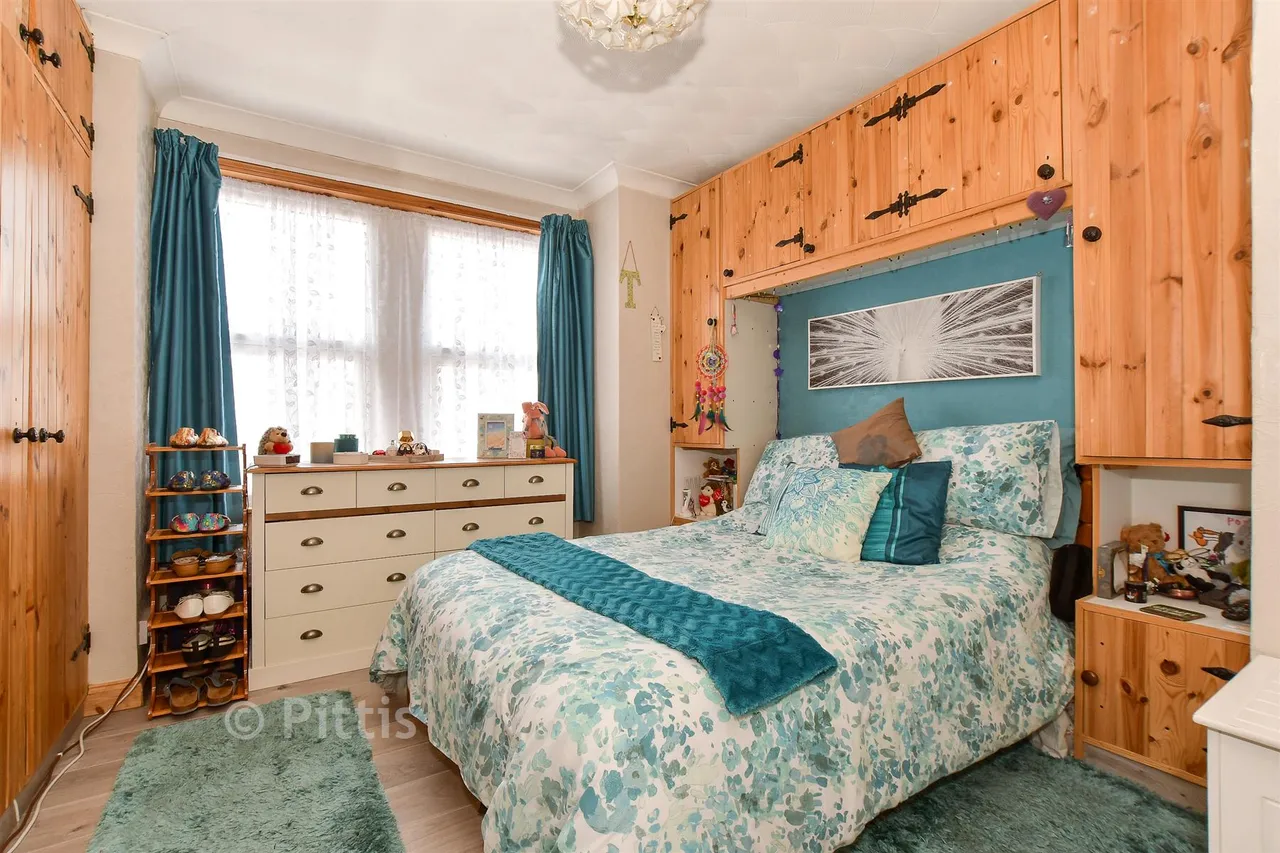 New Road, Sandown, PO36, photo 7