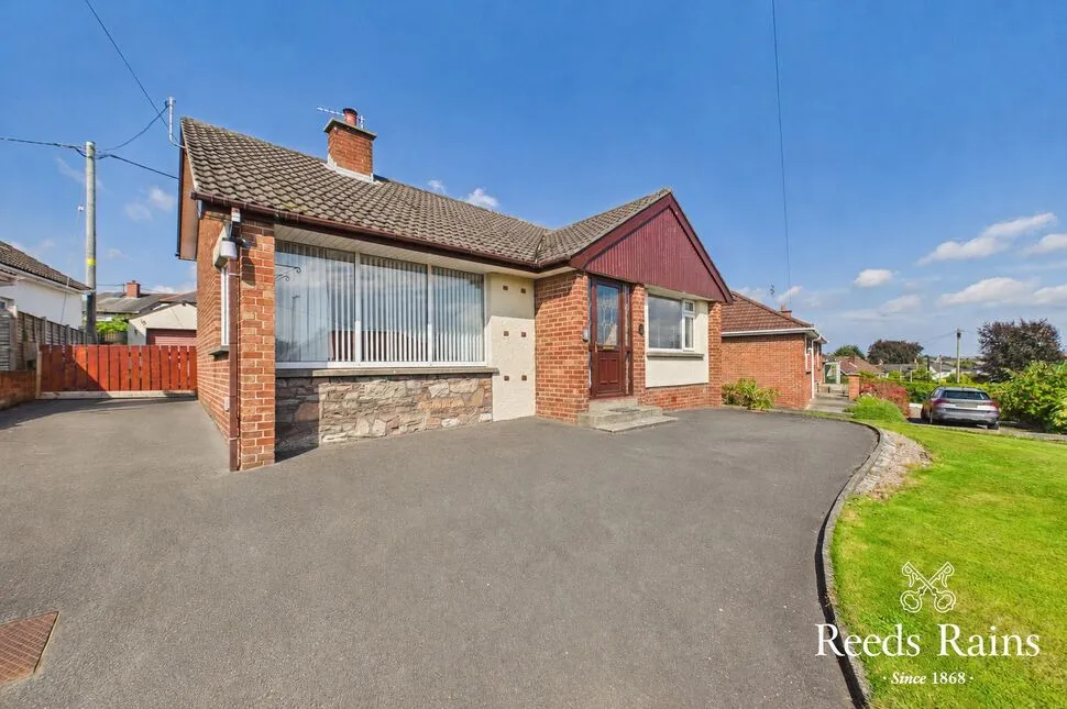 3 bed house for sale — Londonderry Road, Newtownards, County Down, BT23