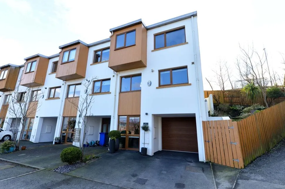 3 bed house for sale, Mill Gate, Belfast, BT5