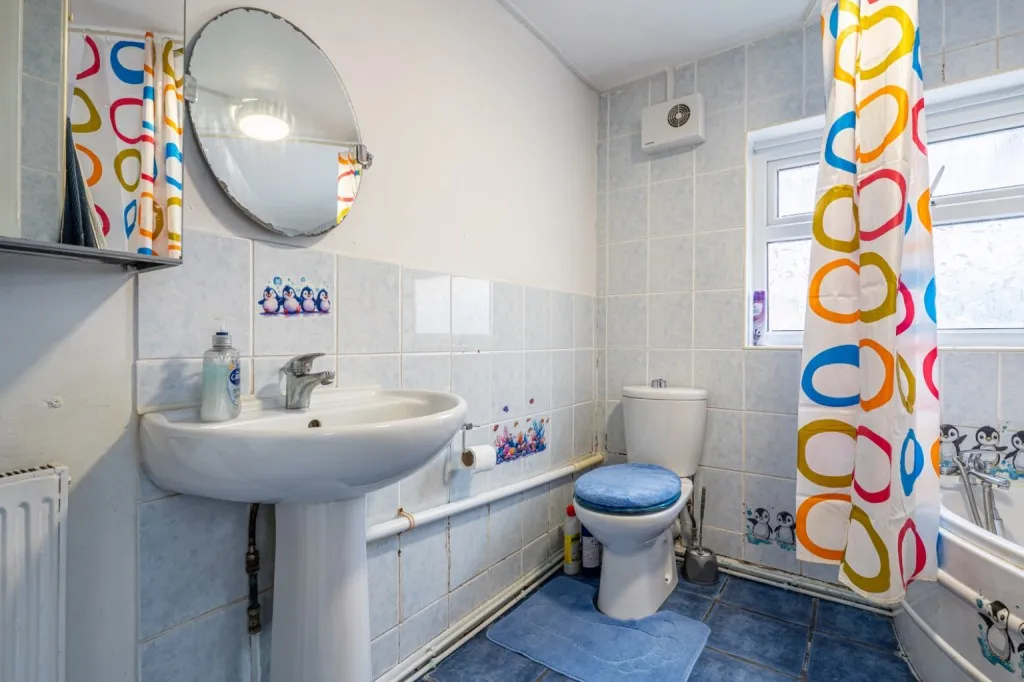 Victoria Road, Northfleet, DA11, photo 7