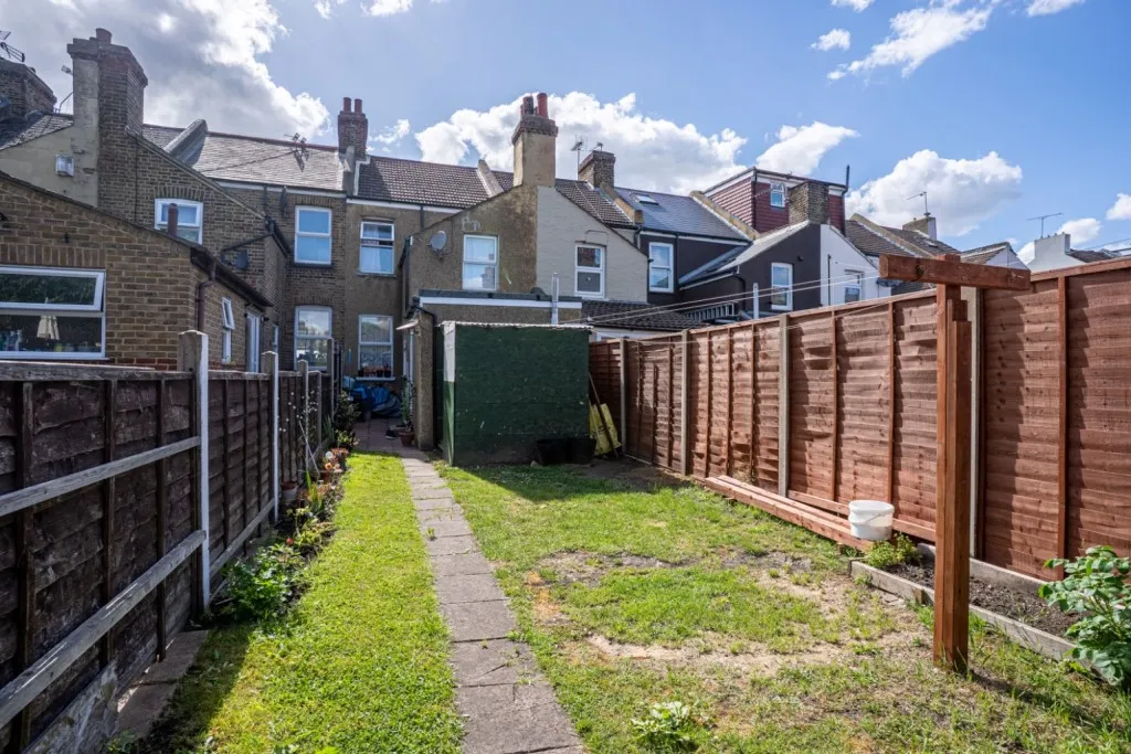 Victoria Road, Northfleet, DA11, photo 10