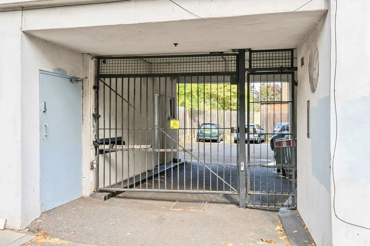 East Dulwich Road, SE15, photo 14