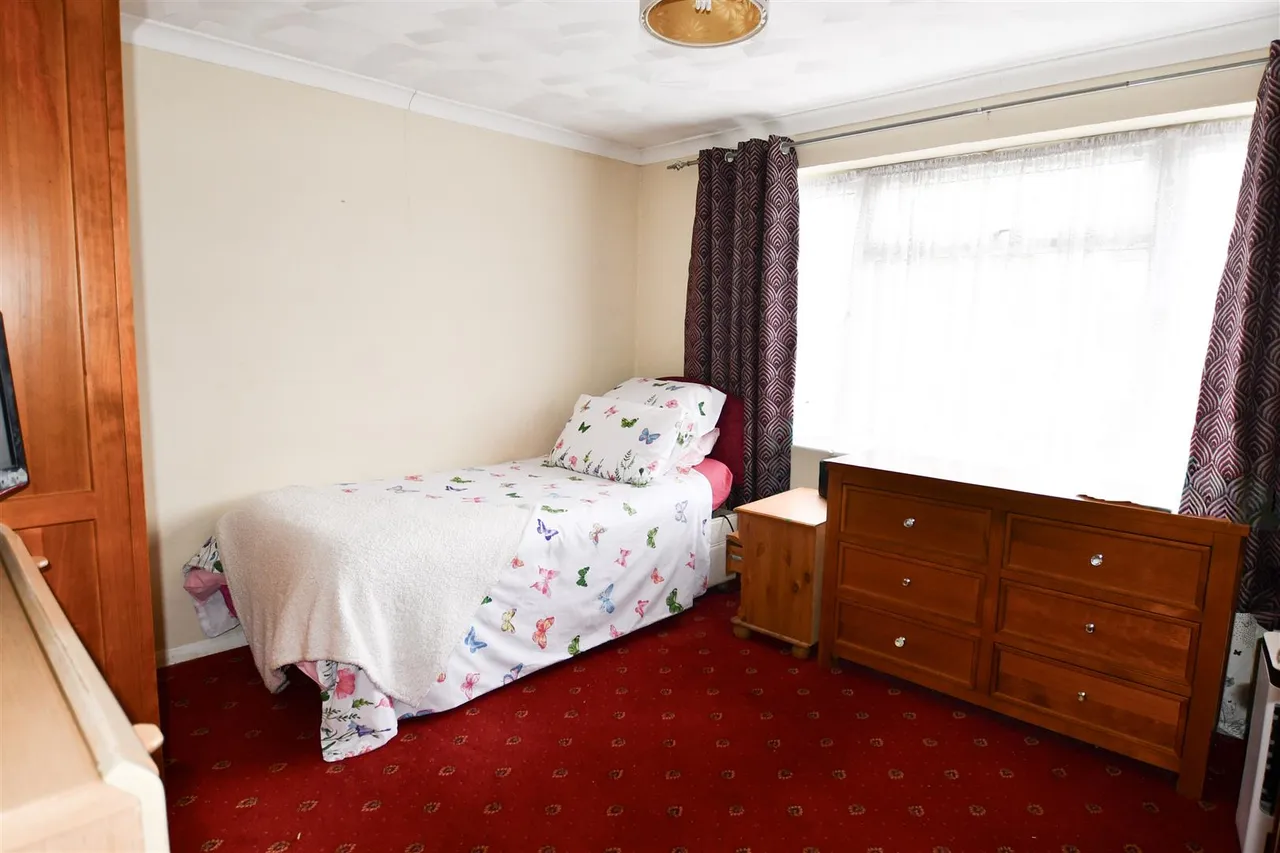 Broadhill Close, Broad Oak, Heathfield, TN21 8SG, photo 6