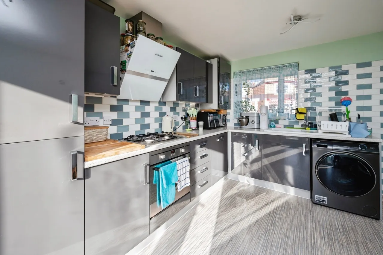 Highbury Road, Nottingham, NG6, photo 8