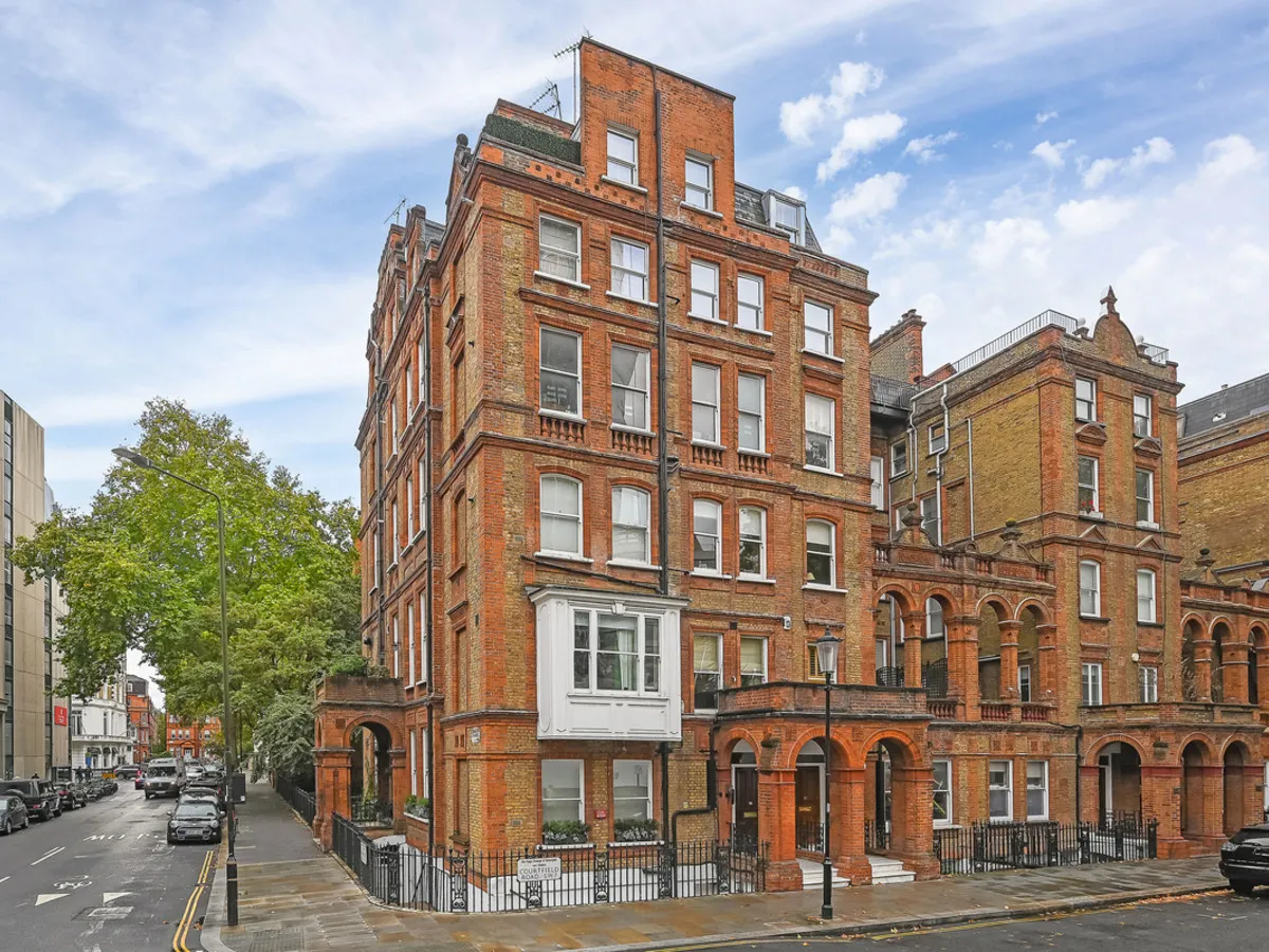 Courtfield Road, London, SW7, photo 2