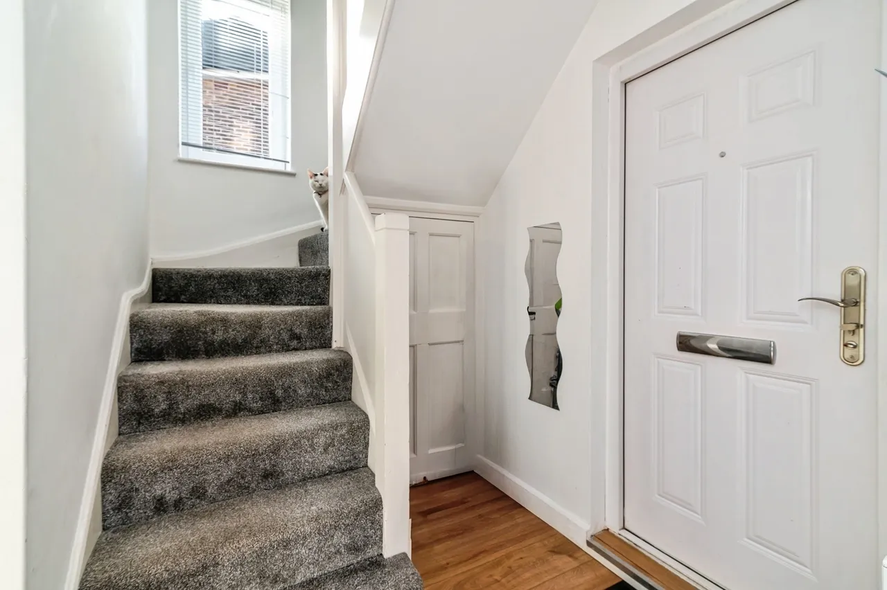 Holmewood Crescent, Nottingham, NG5, photo 10