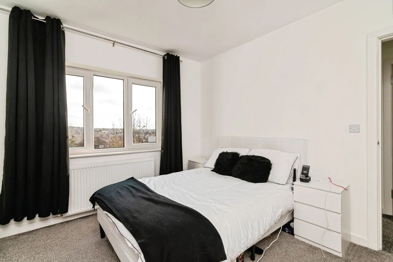 Holmewood Crescent, Nottingham, NG5, photo 12